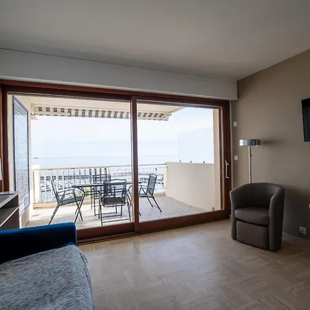 Beautiful With Sea View Perfect For Holidays And Festivals דירה *