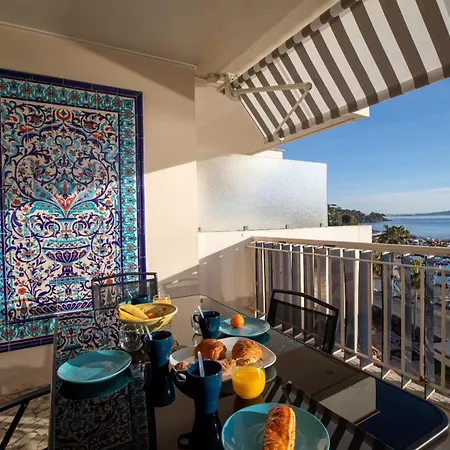 Beautiful With Sea View Perfect For Holidays And Festivals דירה קאן